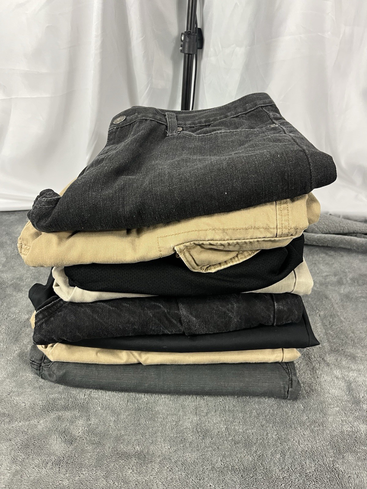 15 Pc Mens Clothing Reseller Lot L-XL Shirts Pants Shorts Mixed Brands Bundle