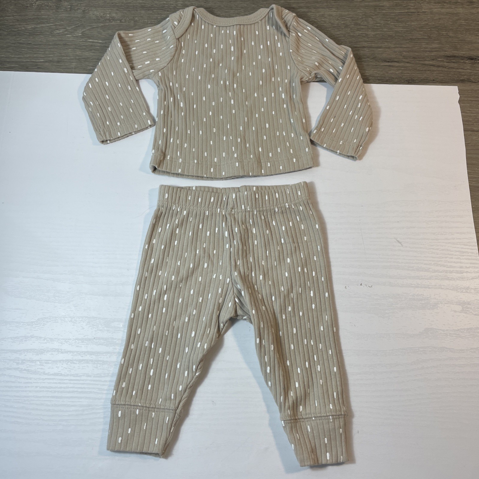 Baby Boy 0-3/3Months Clothing Lot – 12 Pieces Bodysuits Carters Mix Brands