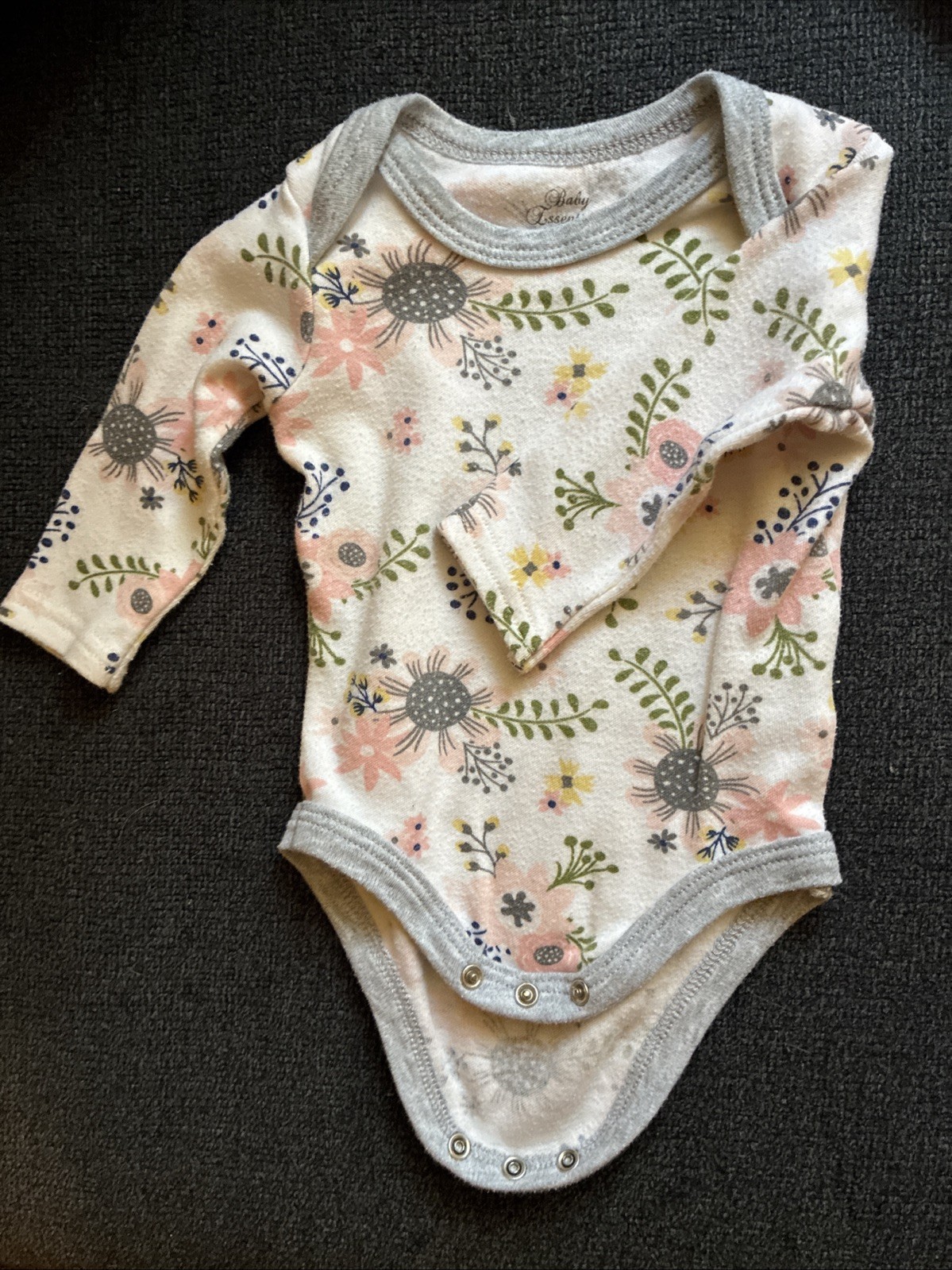Lot Of 12 Pieces Assorted Baby Girl Clothes Size 0-3 And 3-6 Months
