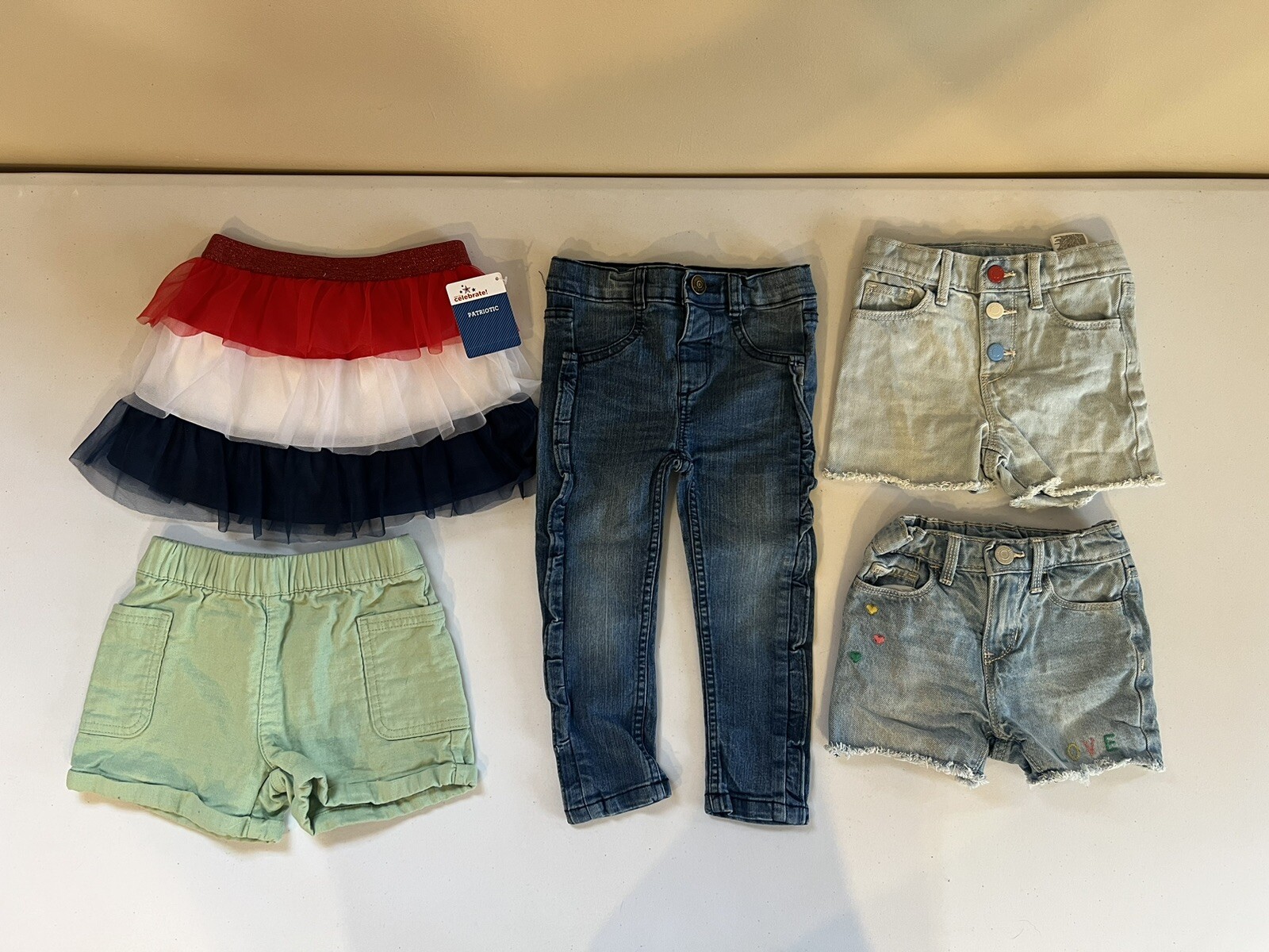 CQ17 Girls 3T Jeans Shorts Skirt Lot of 5 Old Navy Cat & Jack MudPie