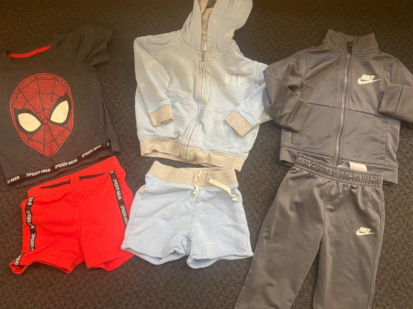 Lot 24 Nike, Spiderman, Gap, Carter’s & more Infant Boys Clothing 18-24 Month