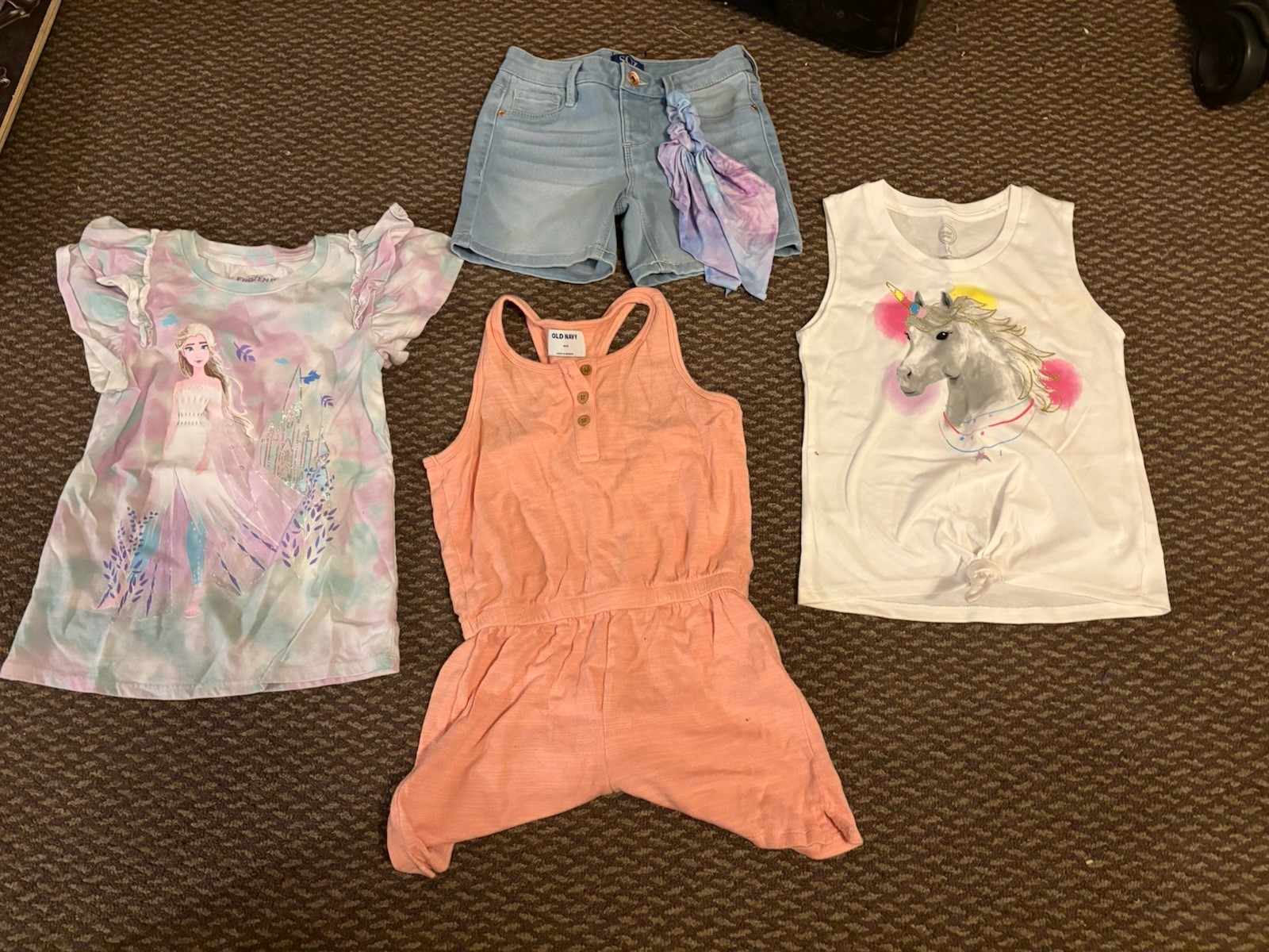 Girls Size 8. 5lb Lot of Clothes. Reebok, Old Navy, Glitter & Sashes